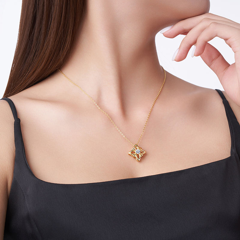 Blumen-Anhänger-Halskette