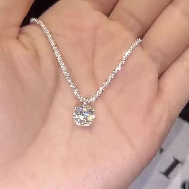 Funkelnde Zirkonia-Halskette